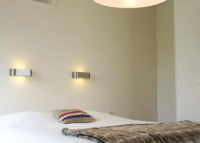 فندق Het Oude Postkantoor برومين