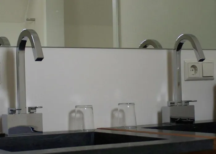 Het Oude Postkantoor برومين