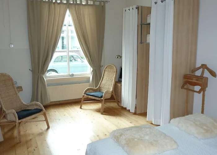 Het Oude Postkantoor 3*