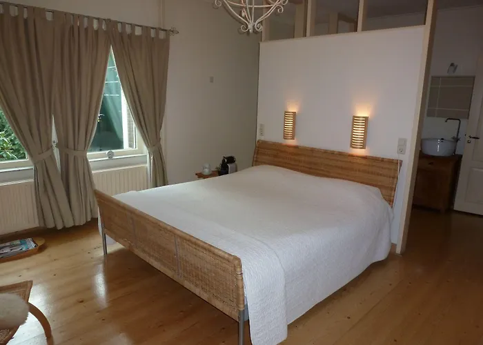 فندق Het Oude Postkantoor 3*