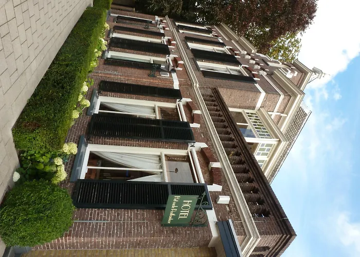 Het Oude Postkantoor فندق برومين