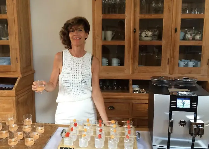 Het Oude Postkantoor 3* برومين