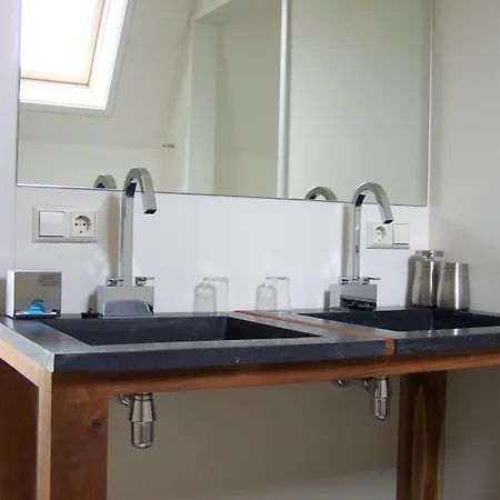 Het Oude Postkantoor מלון