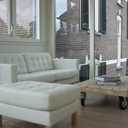 Het Oude Postkantoor מלון