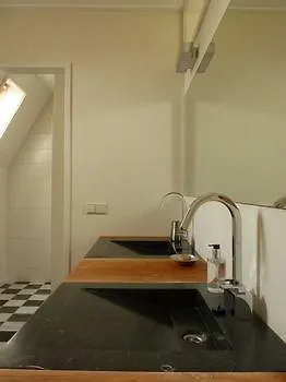 Het Oude Postkantoor ברומן