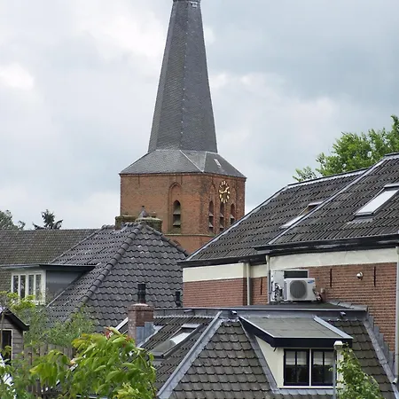 Het Oude Postkantoor 3* ברומן