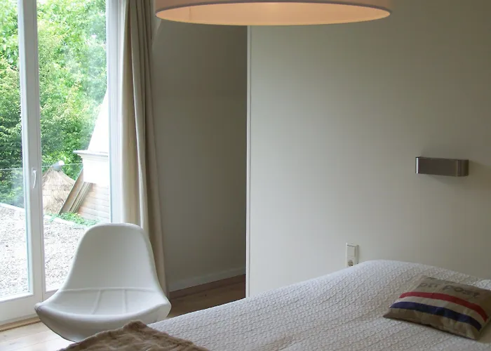 赫特奥德珀斯特坎图酒店 酒店 布吕门