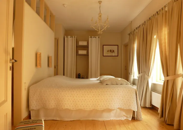 赫特奥德珀斯特坎图酒店